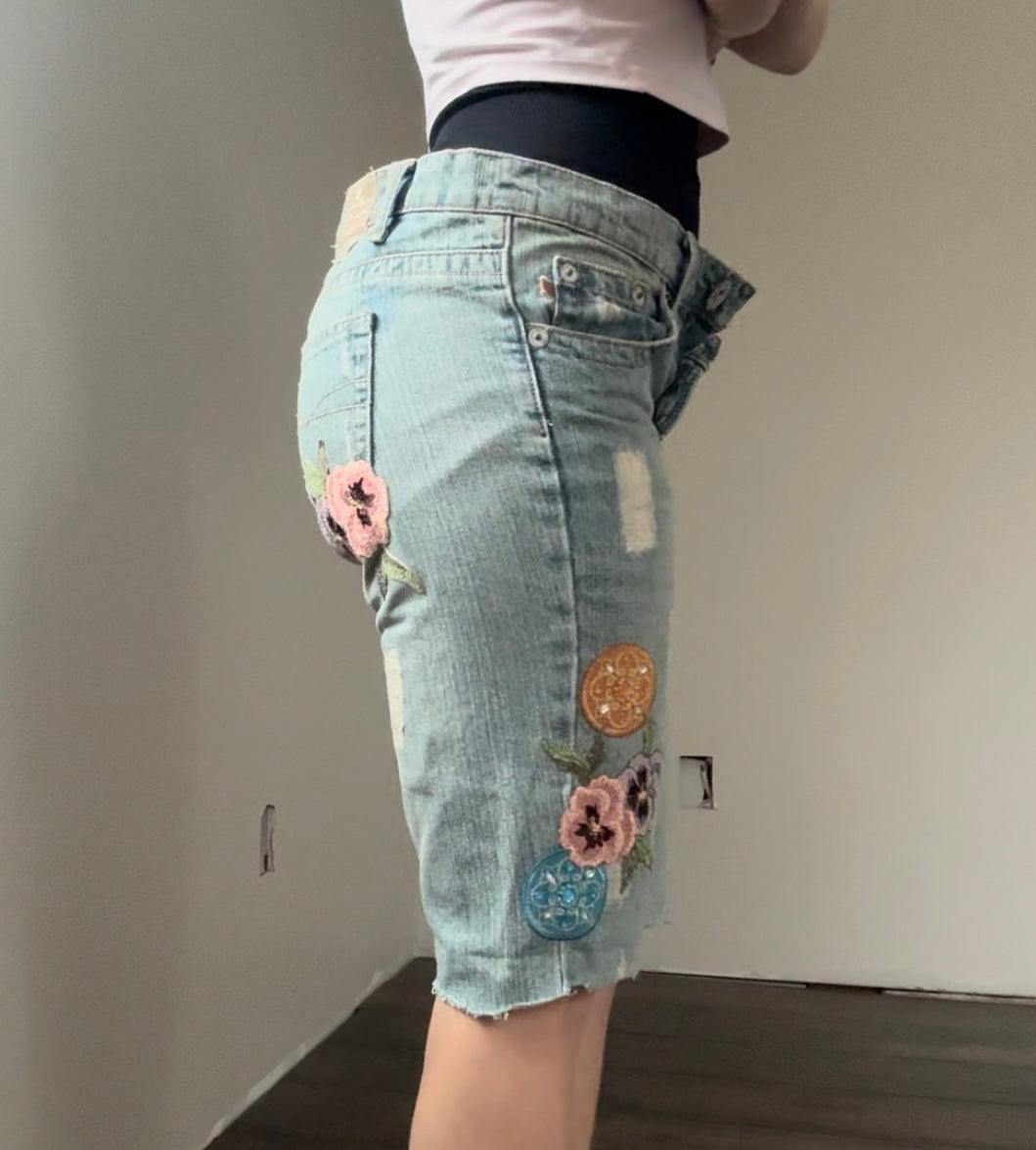 the zenia shorts